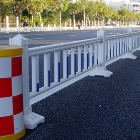 5. PVC road guardrails