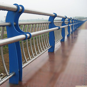 3. Square tube bridge guardrail